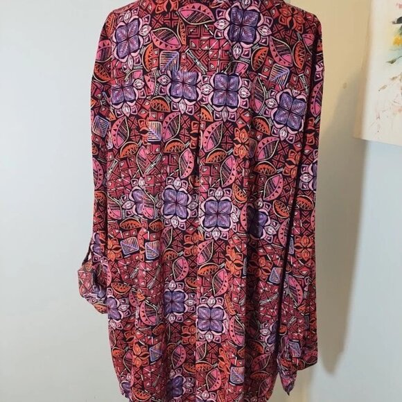 Catherines Button Up Blouse Womens Size 5X Roll Tab Sleeves Geometric Pockets - Picture 6 of 10